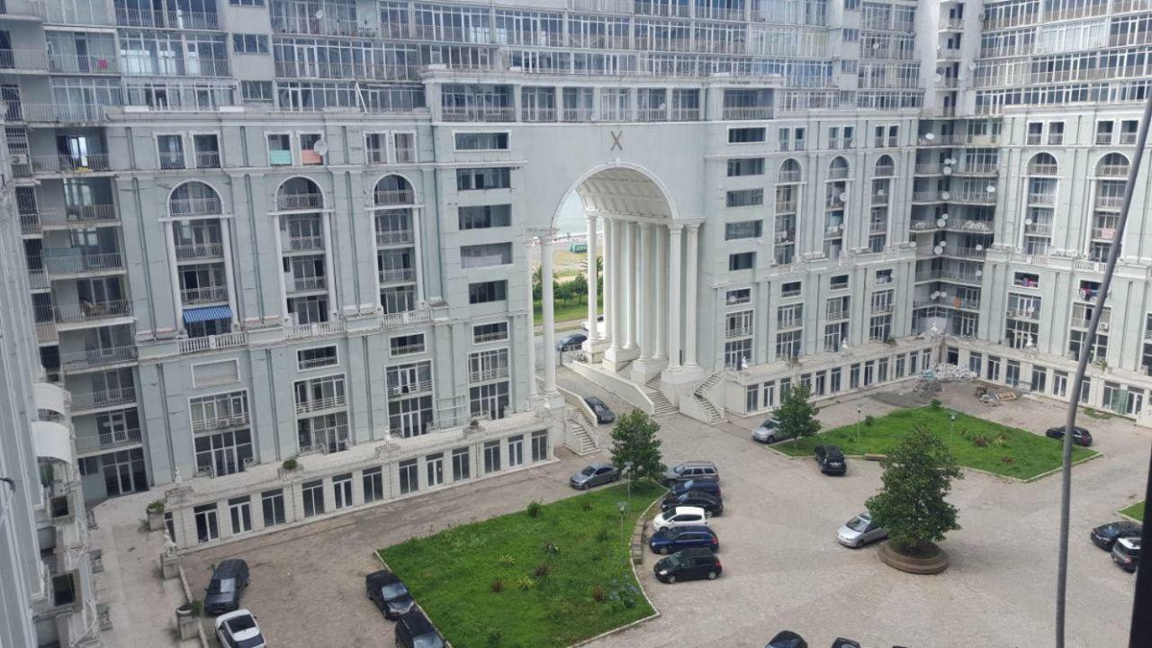 1 Комнатная Квартира Возле Моря Μπατούμι Εξωτερικό φωτογραφία